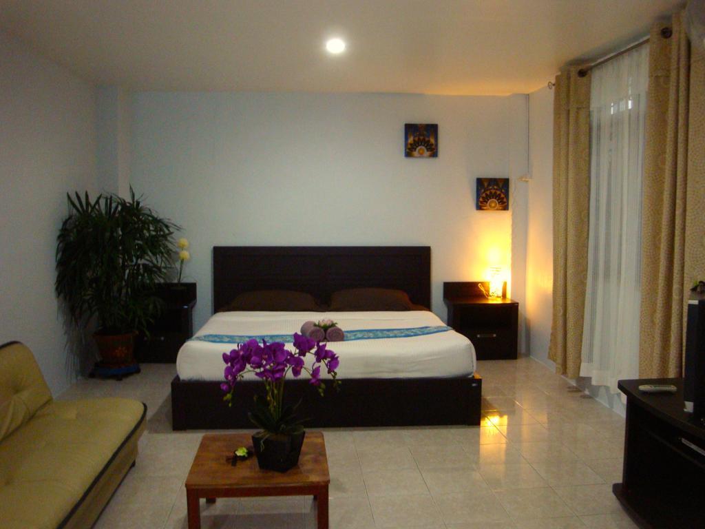 Similan Hotel Plaja Bang Tao Exterior foto